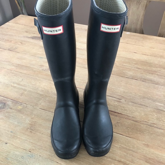 black hunter wellies size 7